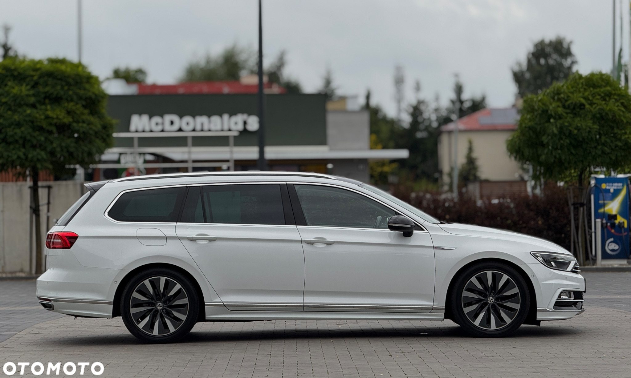 Volkswagen Passat Variant 2.0 TDI SCR DSG (BlueM Tech) Comfortline - 6