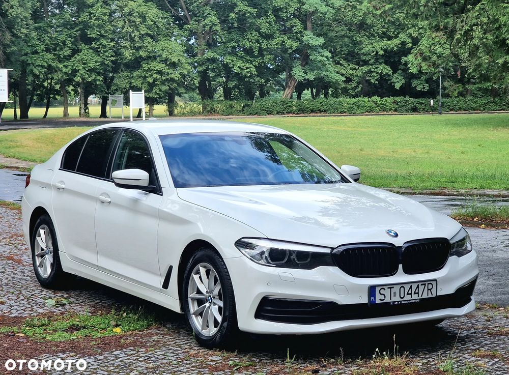 BMW Seria 5 520d Luxury Line - 10