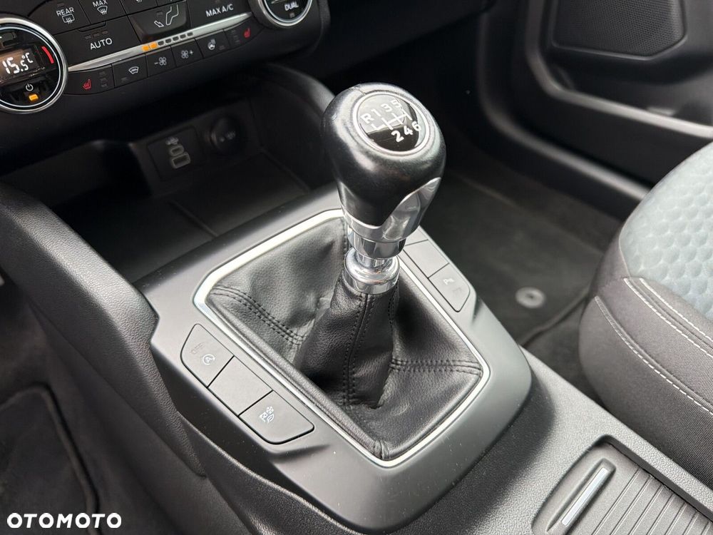 Ford Kuga - 16