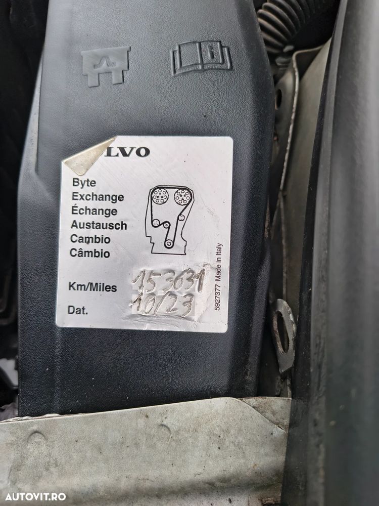 Volvo XC 60 D4 AWD Geartronic Momentum - 30