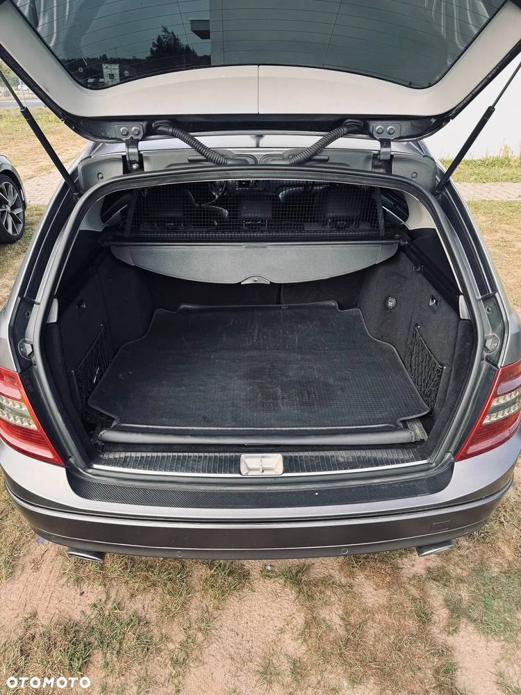 Mercedes-Benz Klasa C 350 T CDI DPF 4Matic 7G-TRONIC BlueEFFICIENCY Elegance - 7