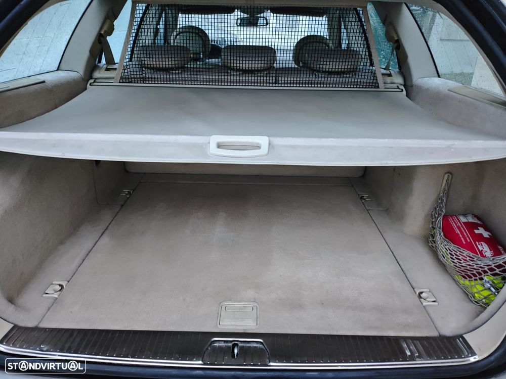 Mercedes-Benz E 220 CDi Avantgarde - 11