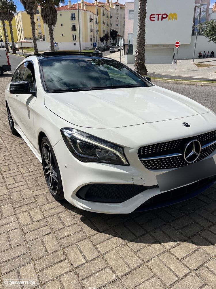 Mercedes-Benz CLA 180 d Shooting Brake AMG Line - 1