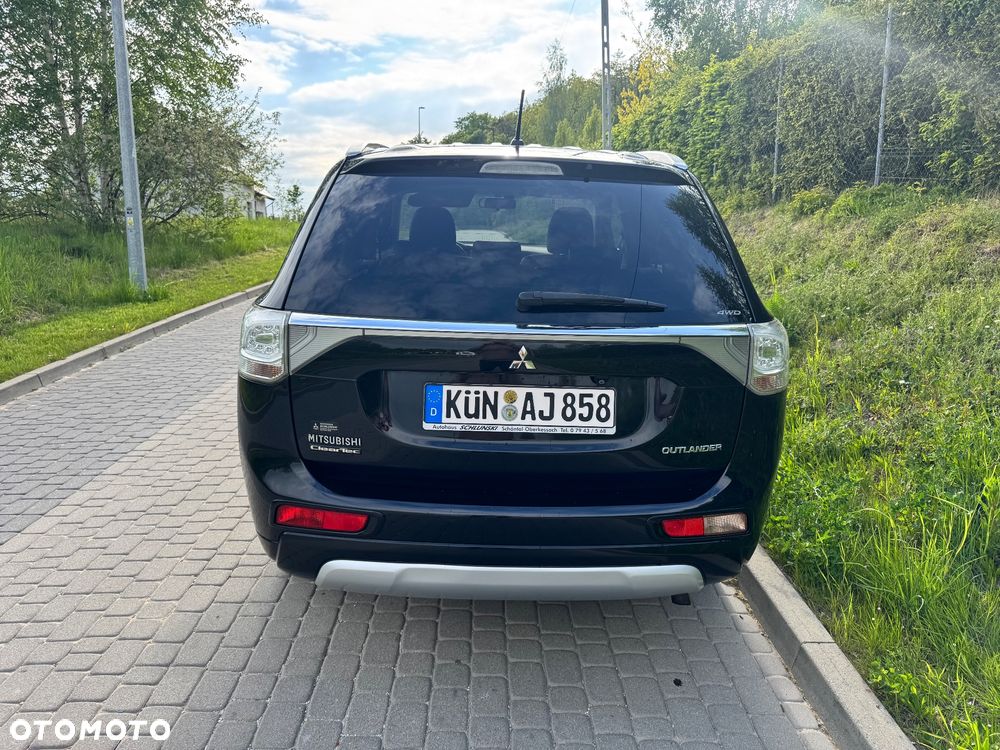 Mitsubishi Outlander 2.2 DI-D 4WD Intense - 9