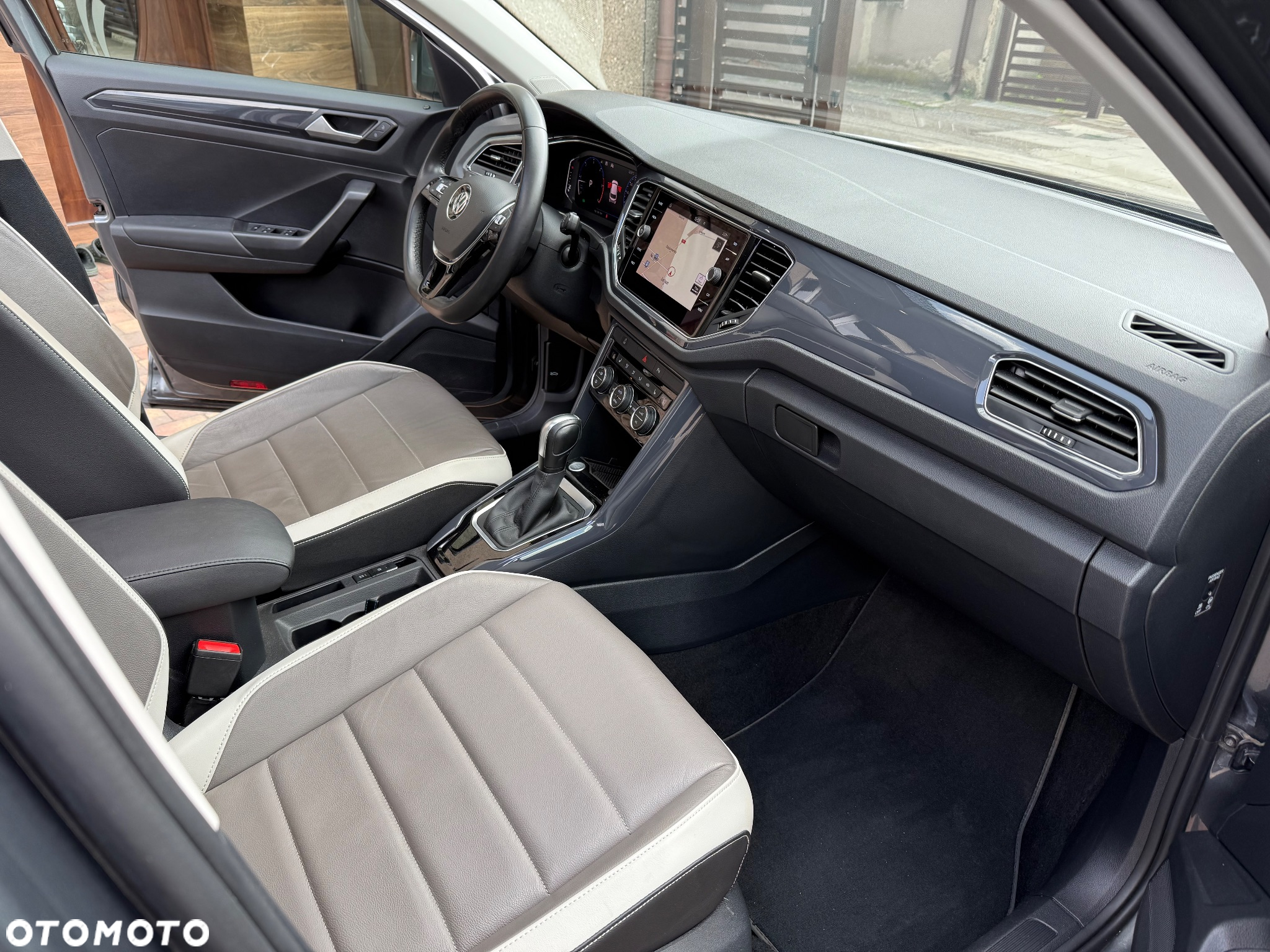 Volkswagen T-Roc 2.0 TDI SCR DSG ACTIVE - 13