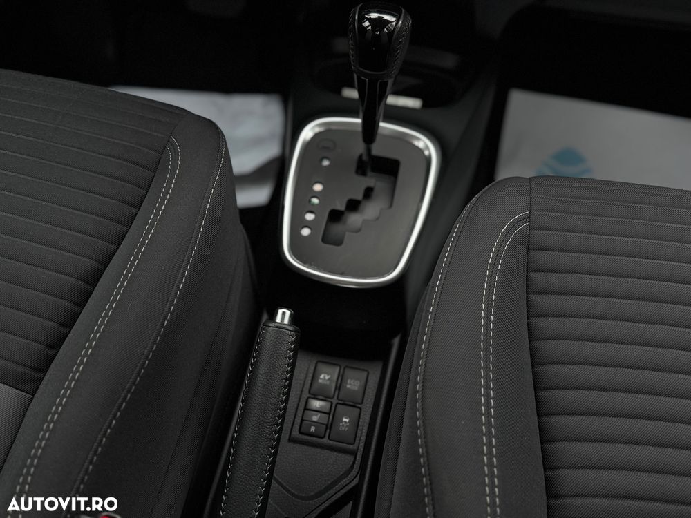 Toyota Yaris 1.5 VVT-i Team Deutschland - 25