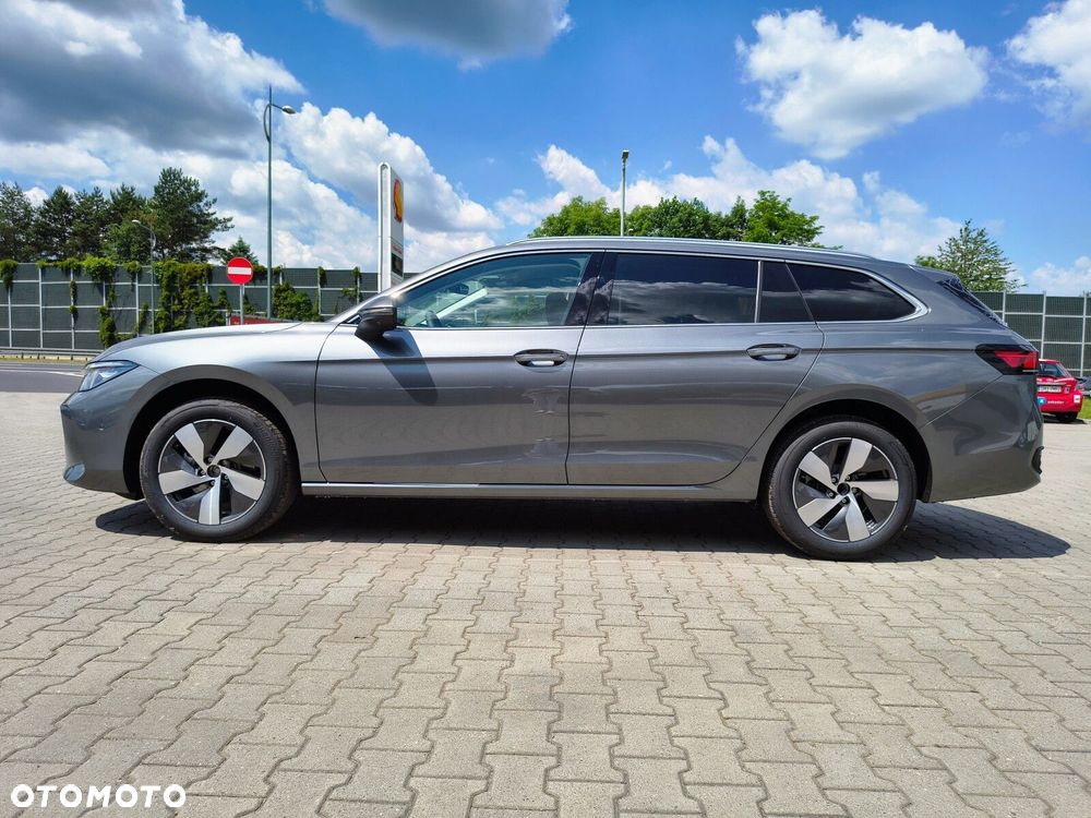 Volkswagen Passat - 5