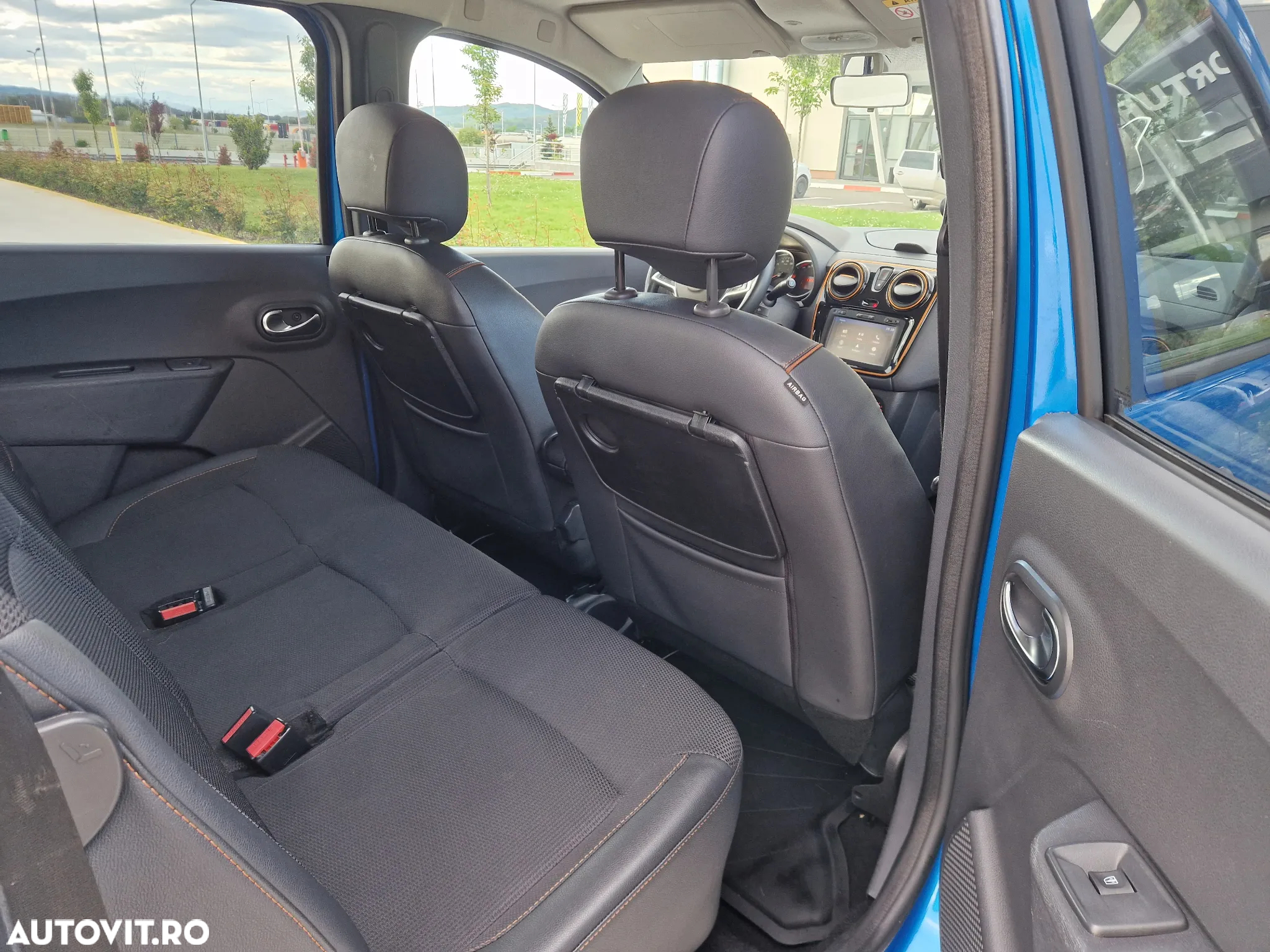 Dacia Lodgy 1.5 dCi Stepway - 7