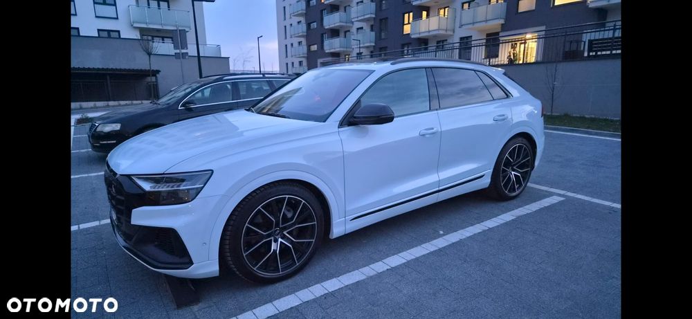 Audi Q8 - 1