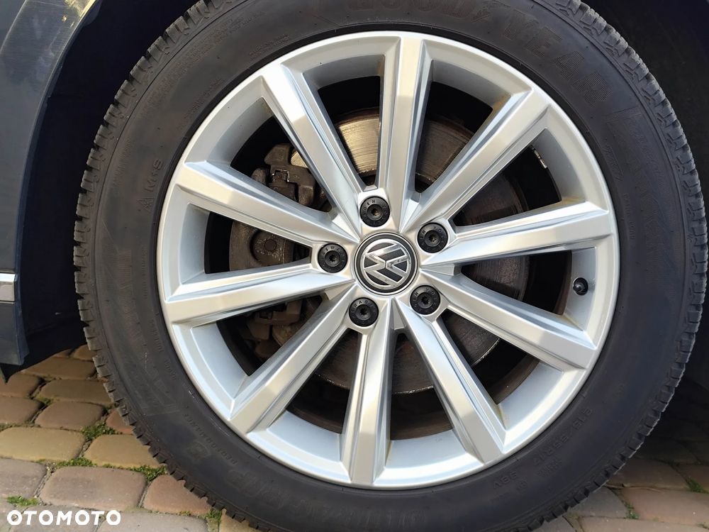 Volkswagen Passat Variant 1.8 TSI (BlueMotion Technology) DSG Highline - 17