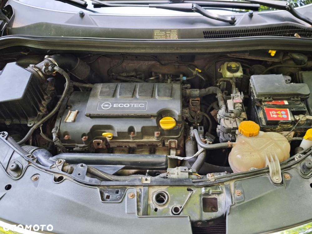 Opel Corsa 1.2 16V 111 - 12