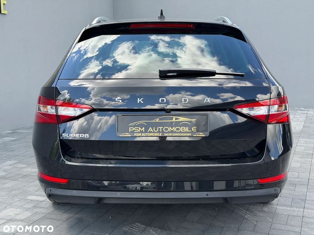 Skoda Superb 2.0 TDI SCR Ambition DSG - 9