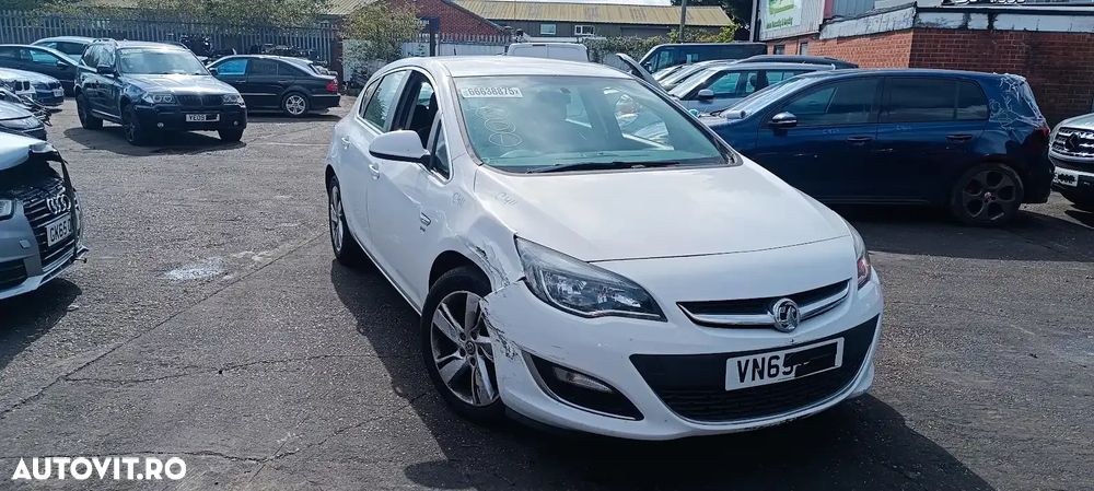 Dezmembrari / Dezmembrez Vauxhall Astra 1.6 B16DTL cutie viteze manuală cod culoare GAZ (40R) - 3