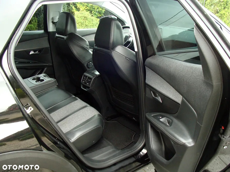 Peugeot 3008 BlueHDi 130 Stop & Start EAT8 Allure - 14