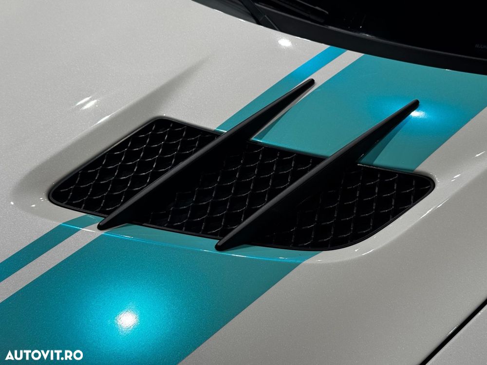 Mercedes-Benz SLS 63 AMG - 12