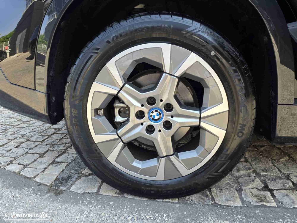 BMW iX1 eDrive20 xLine - 17