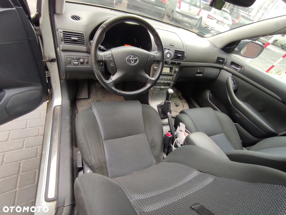Toyota Avensis 1.8 VVT-i Sol - 8