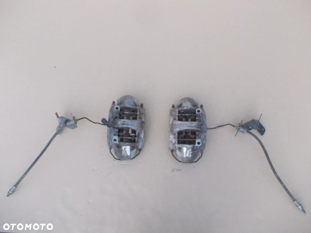 Zacisk przód lewy  Alfa Romeo Stelvio