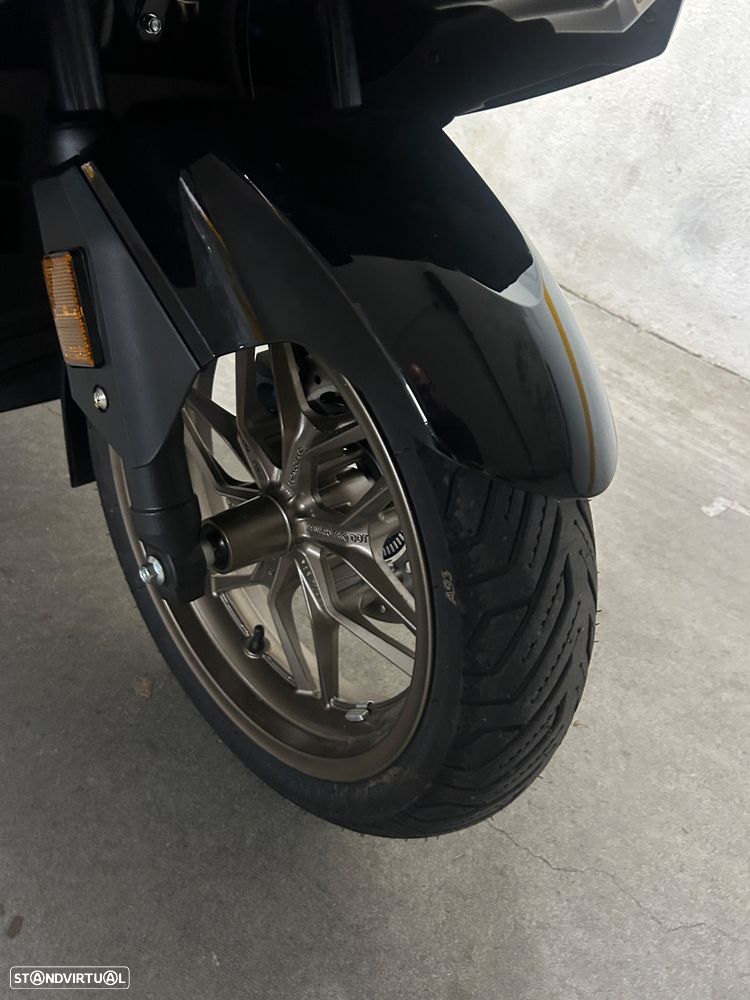 Honda Forza Edição especial - 6