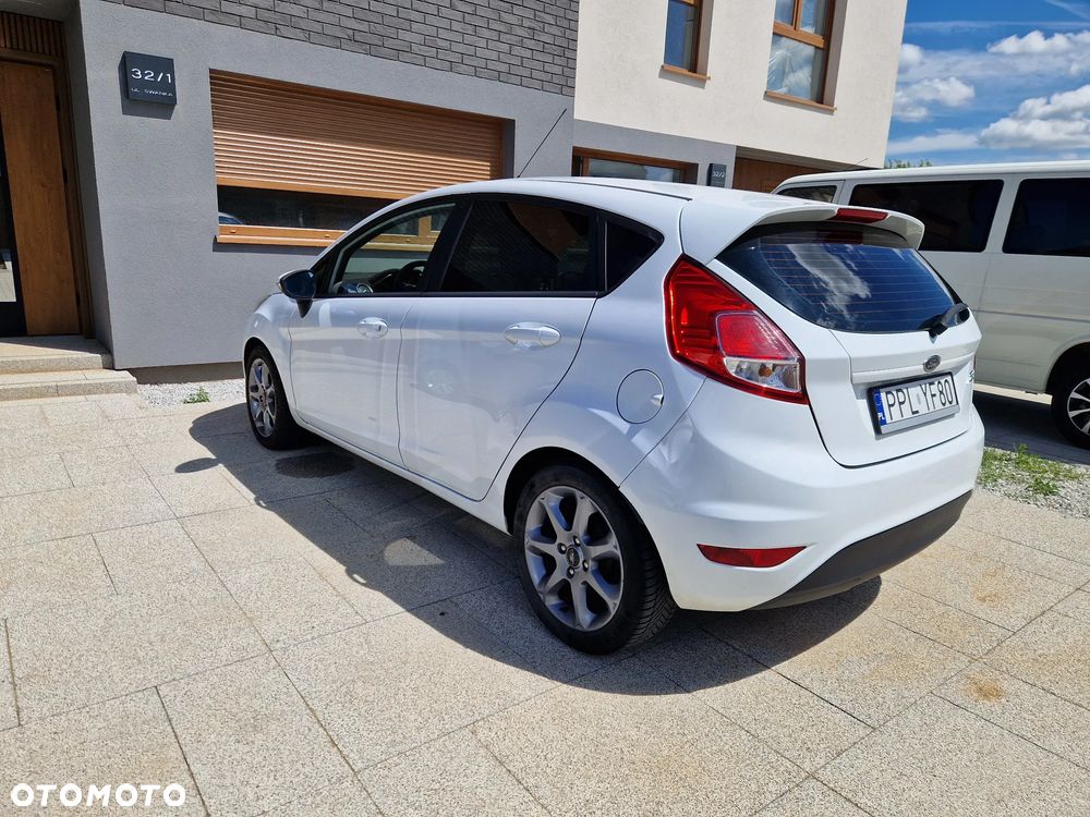 Ford Fiesta 1.5 TDCi SYNC Edition - 2