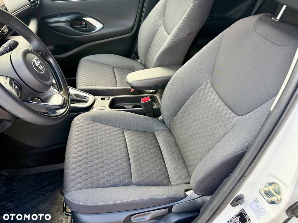 Toyota Yaris 1.5 VVT-i Comfort - 13