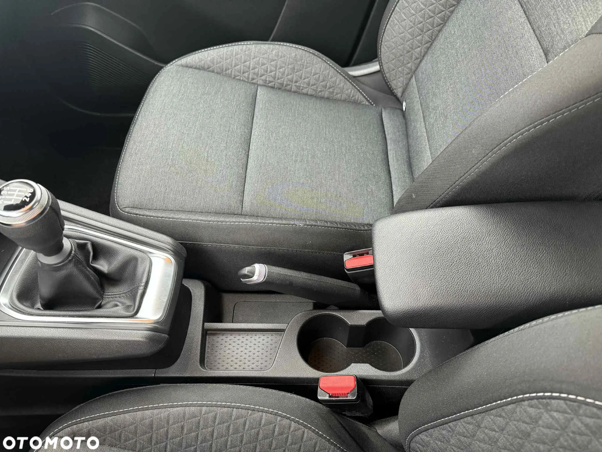 Renault Captur - 21