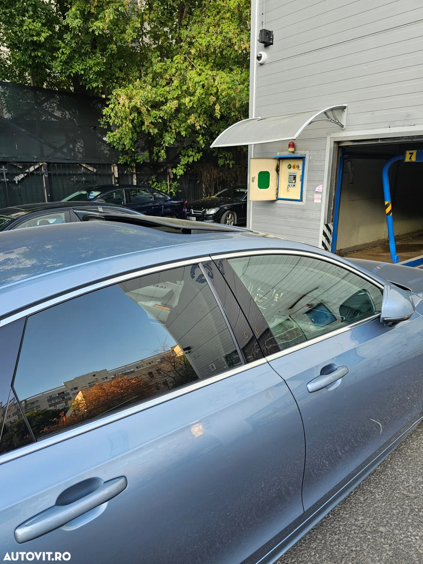Volvo S90 T8 Twin Engine AWD Geartronic Momentum - 5