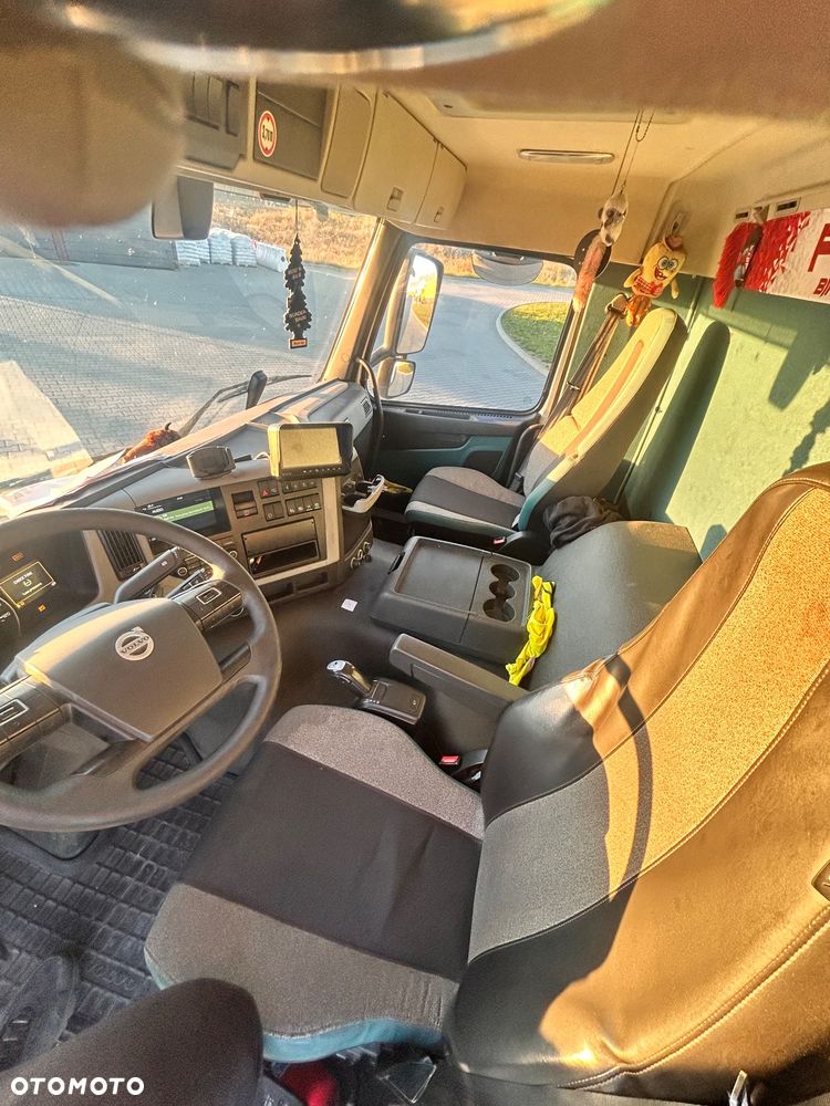 Volvo FM330 - 18