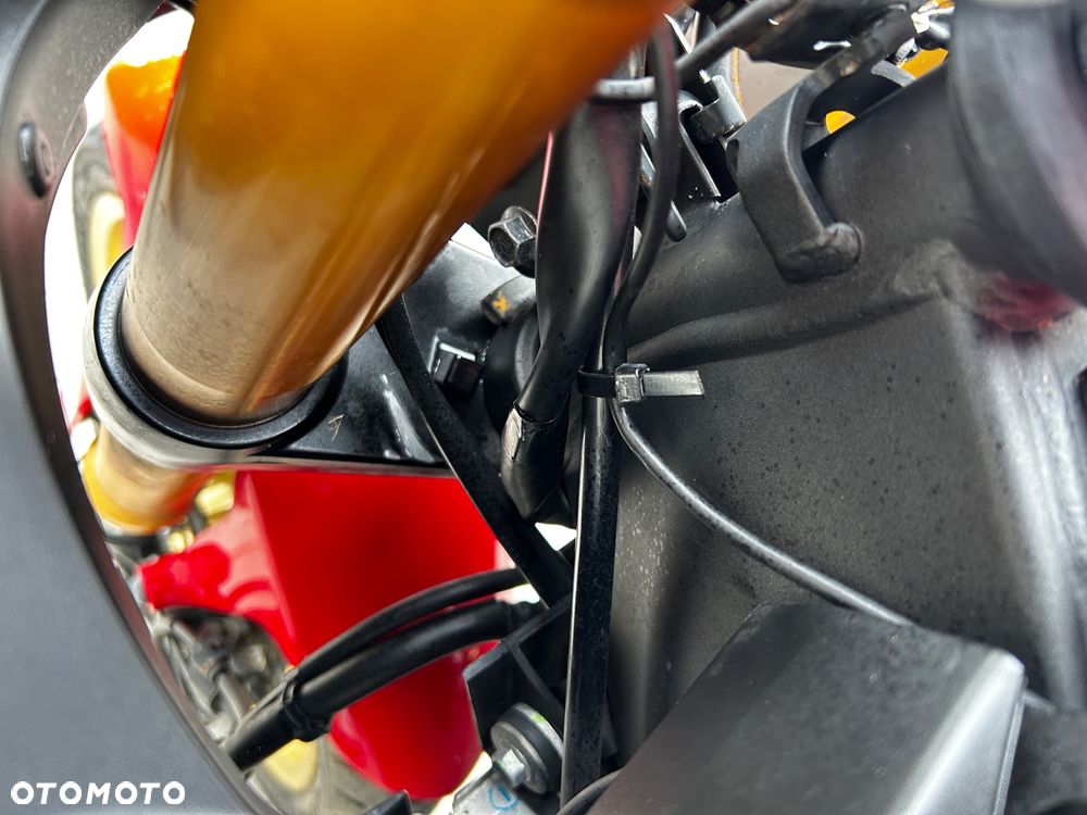 Yamaha YZF - 11