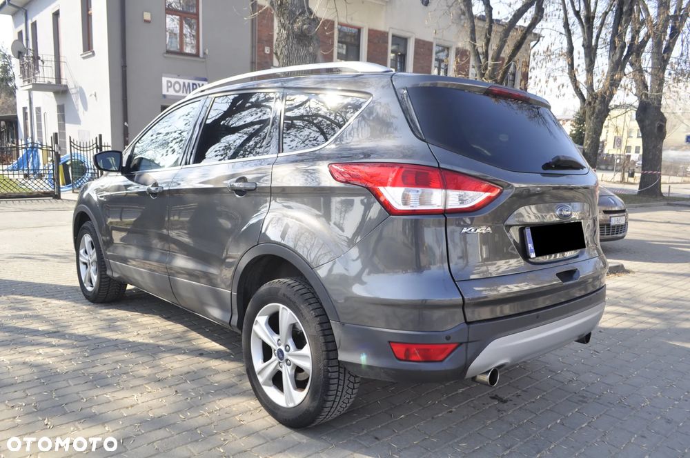 Ford Kuga 1.5 EcoBoost 2x4 Titanium - 5