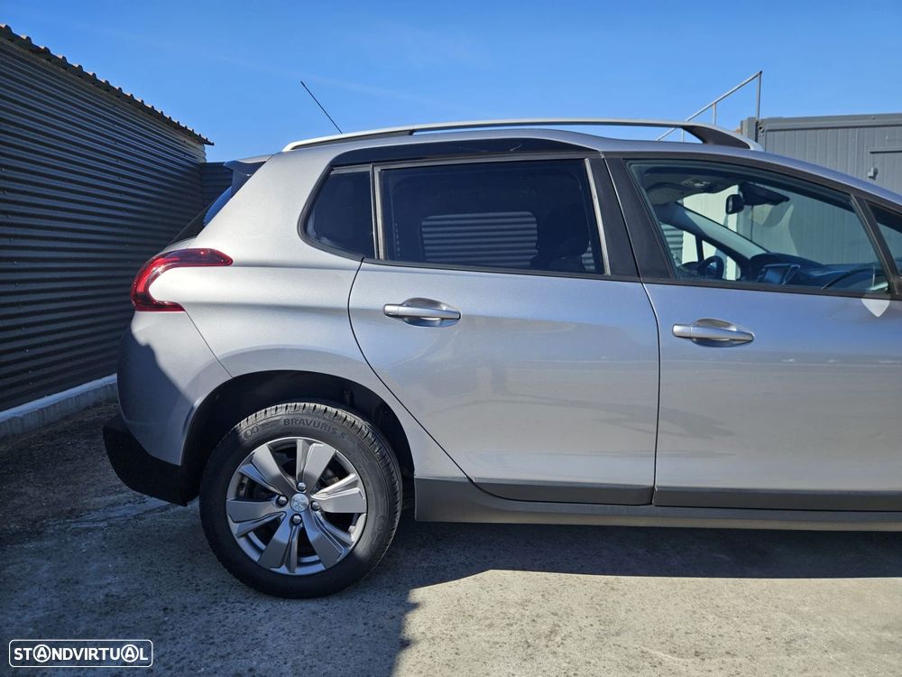 Peugeot 2008 1.6 BlueHDi Style - 9