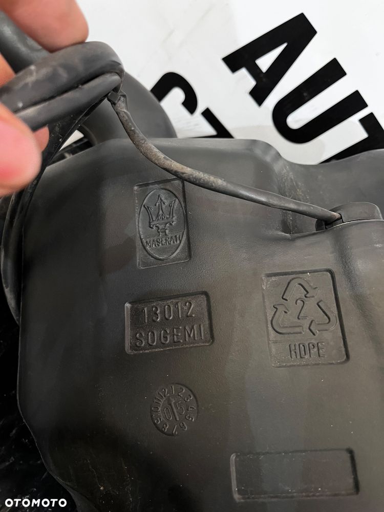 Zbiorniczek płynu do spryskiwaczy Maserati Quatroporte 2006 - 3