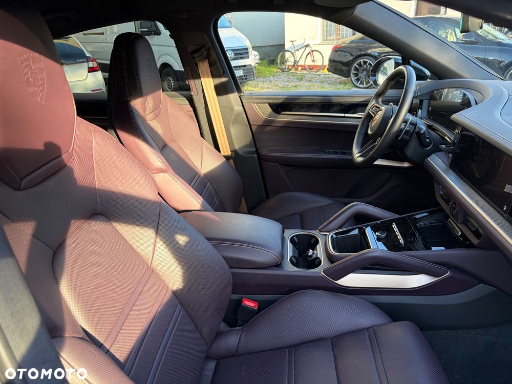 Porsche Cayenne - 24