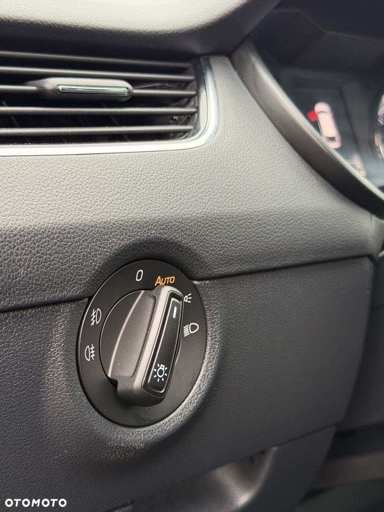 Skoda Octavia 2.0 TDI (Green tec) DSG Style - 12