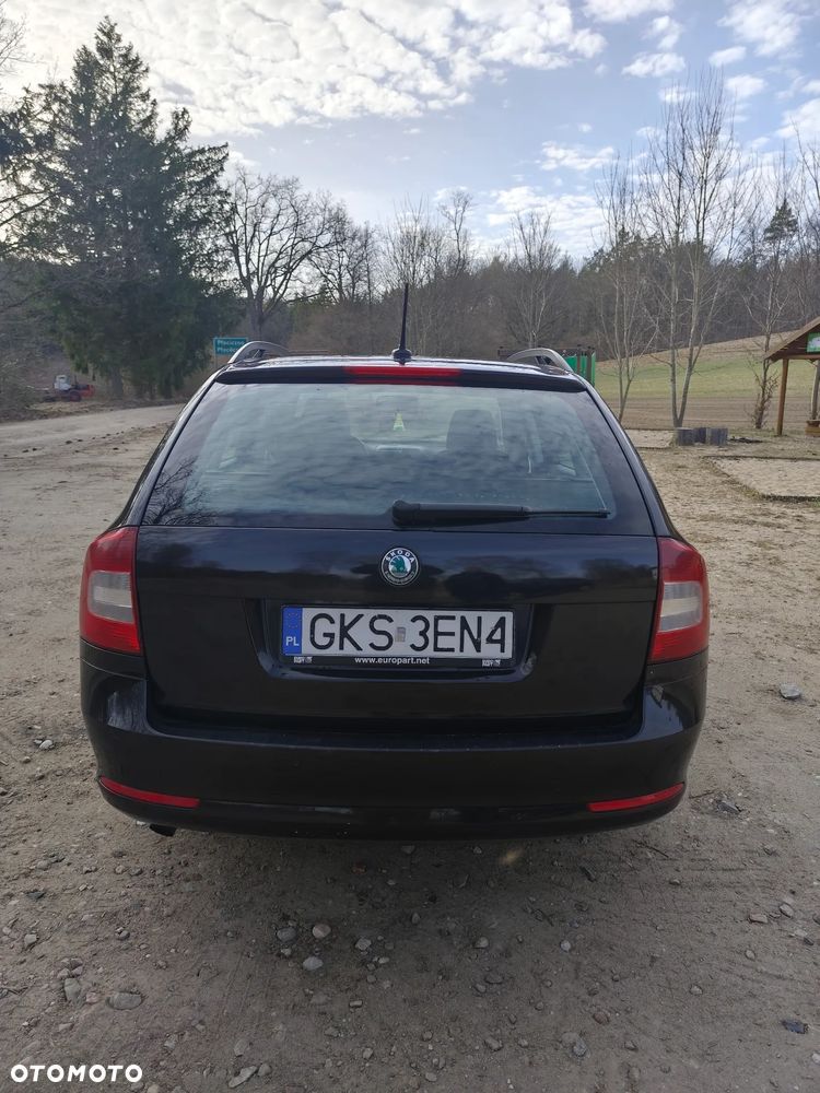 Skoda Octavia 1.6 TDI Classic DSG - 5