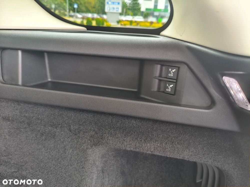 Land Rover Discovery Sport - 35