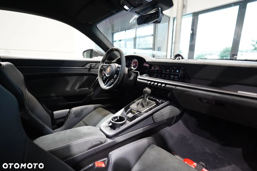 Porsche 911 GT3 RS - 9
