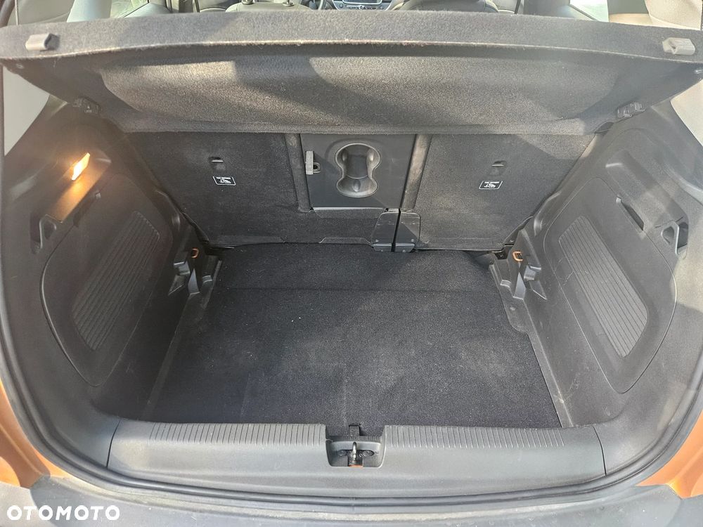 Opel Crossland X 1.2 T Enjoy S&S - 6