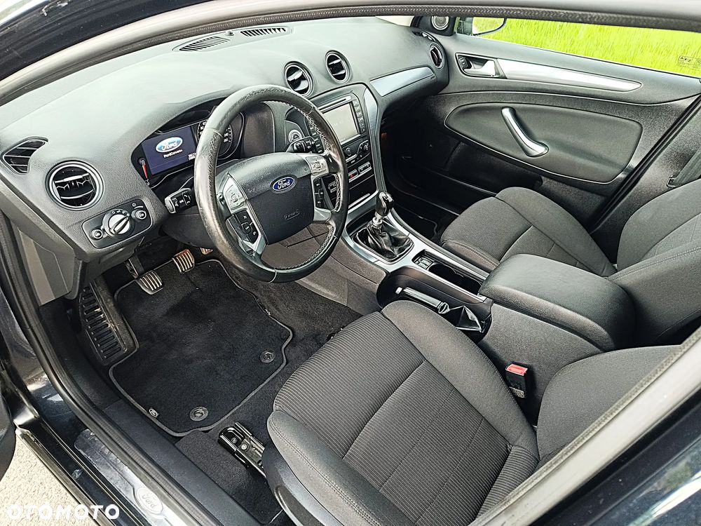Ford Mondeo - 13