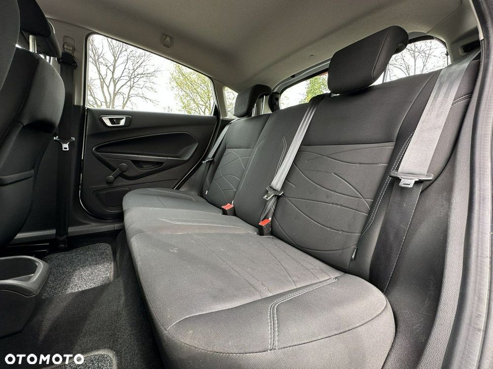 Ford Fiesta - 11