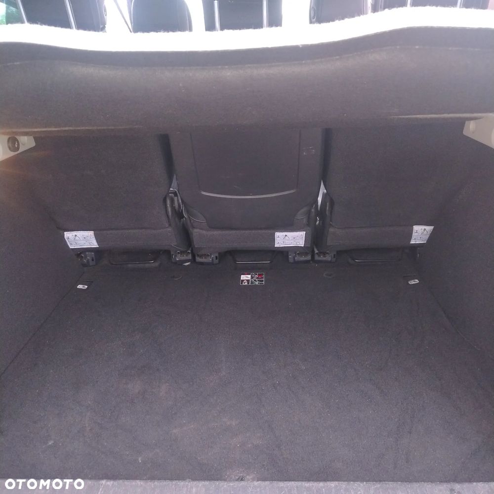 Renault Scenic 1.6 dCi Energy Bose Edition S&S - 10