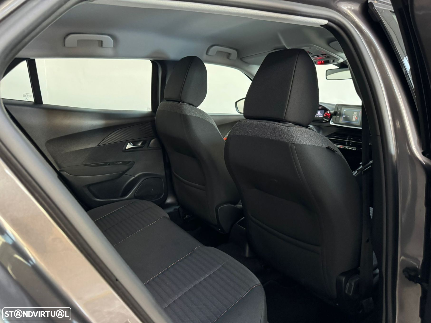 Peugeot 2008 1.2 PureTech Active - 21