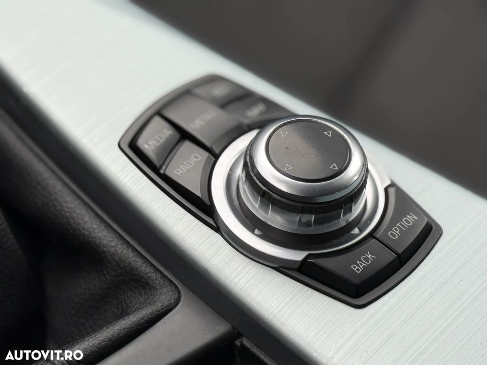 BMW Seria 3 318d xDrive - 16
