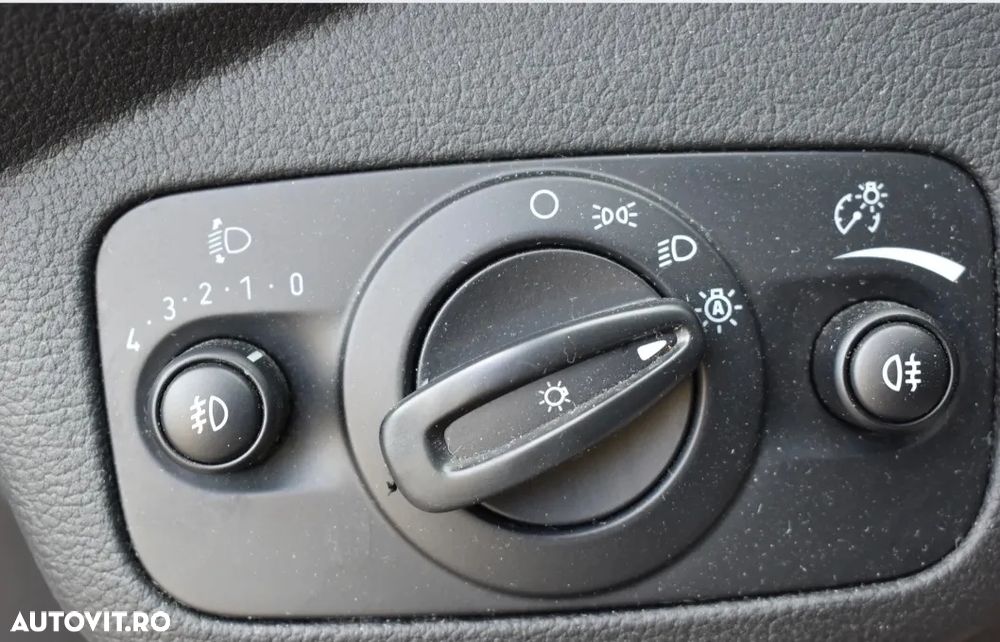 Ford Kuga 1.5 TDCi 2WD Powershift Trend - 9