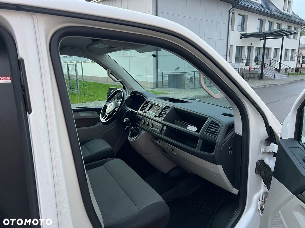Volkswagen Transporter - 23