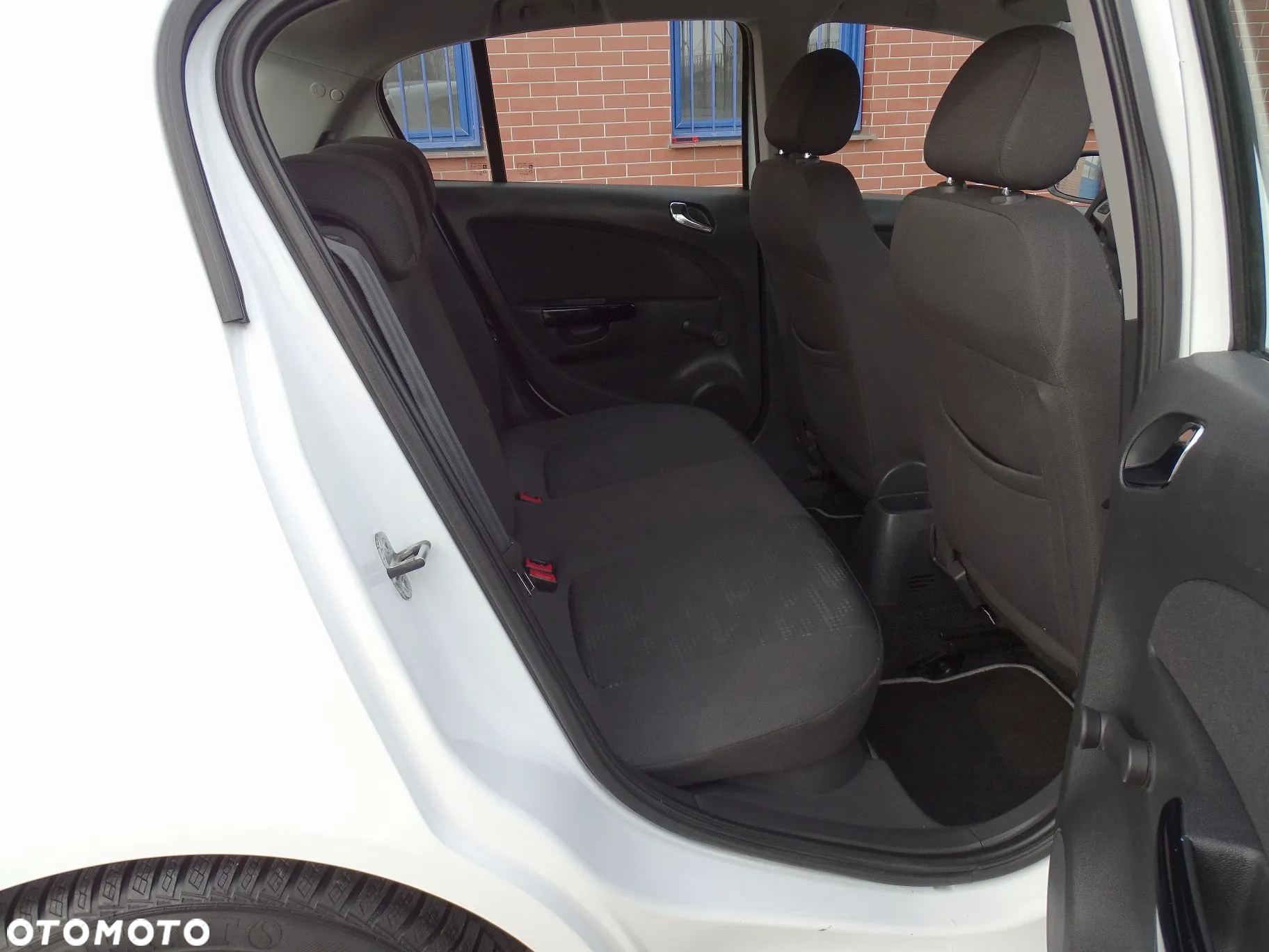 Opel Corsa 1.0 12V Essentia - 21
