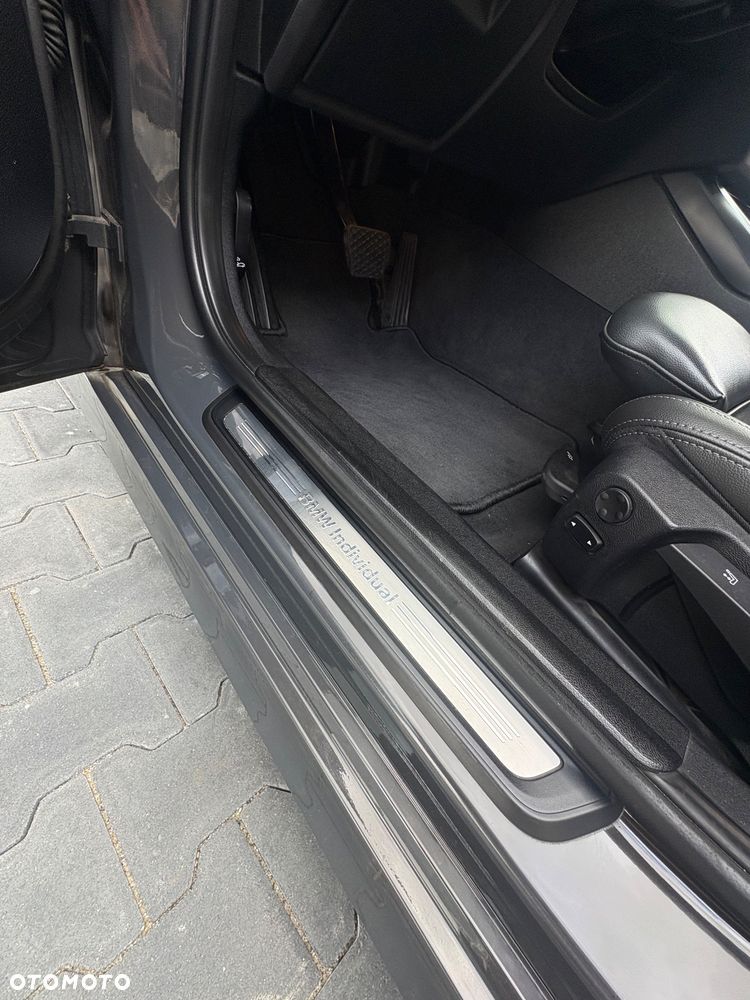 BMW Seria 3 320d Sport Line - 14