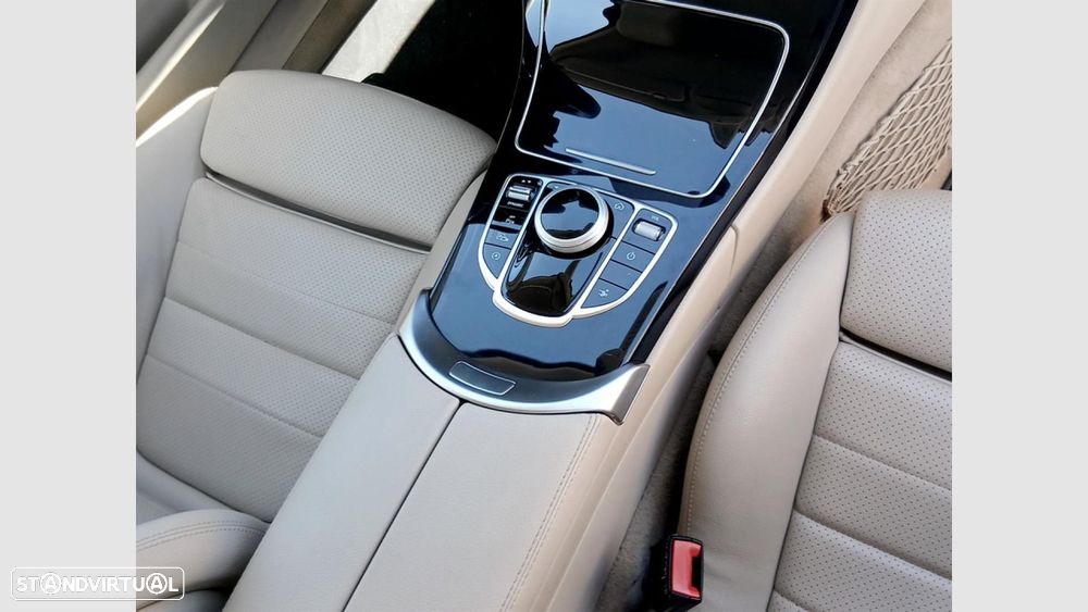 Mercedes-Benz C 200 - 23