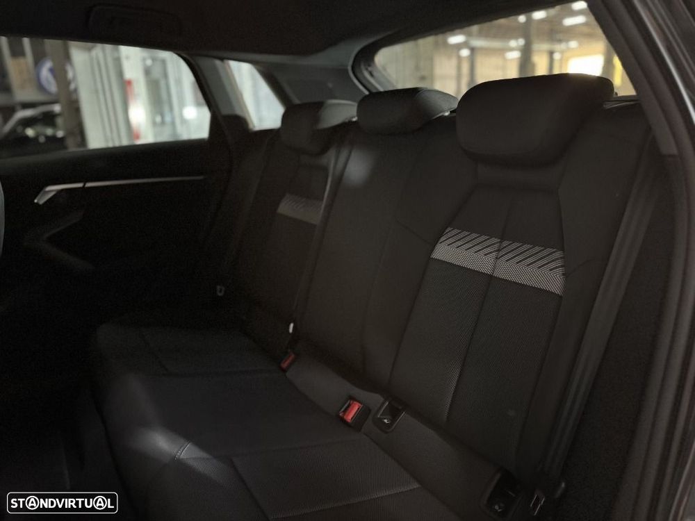 Audi A3 Sportback 30 TFSI SE Business S tronic - 24