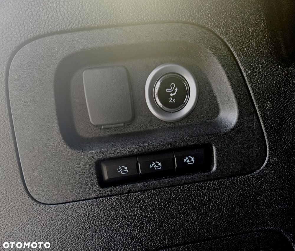 Ford S-Max 2.0 EcoBlue Titanium - 11